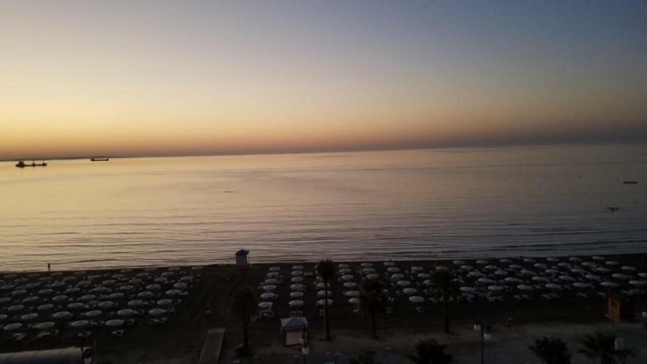 לרנקה Alex Beach Apartment 51 מראה חיצוני תמונה